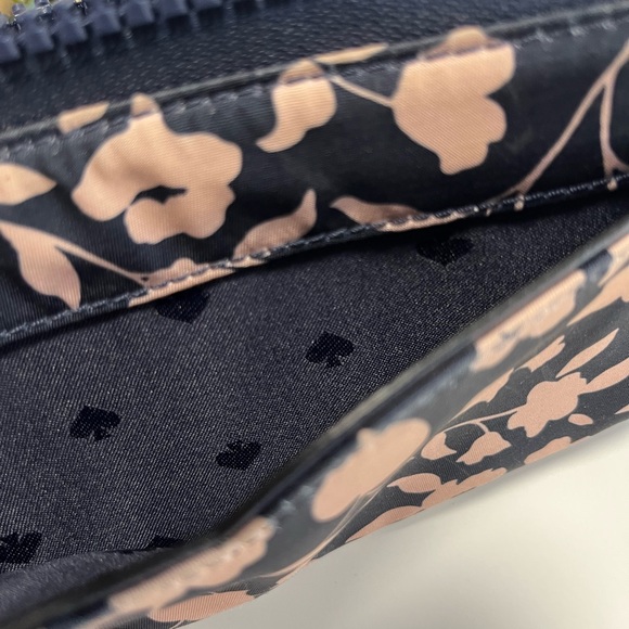 Kate Spade Wallet - Picture 9 of 9
